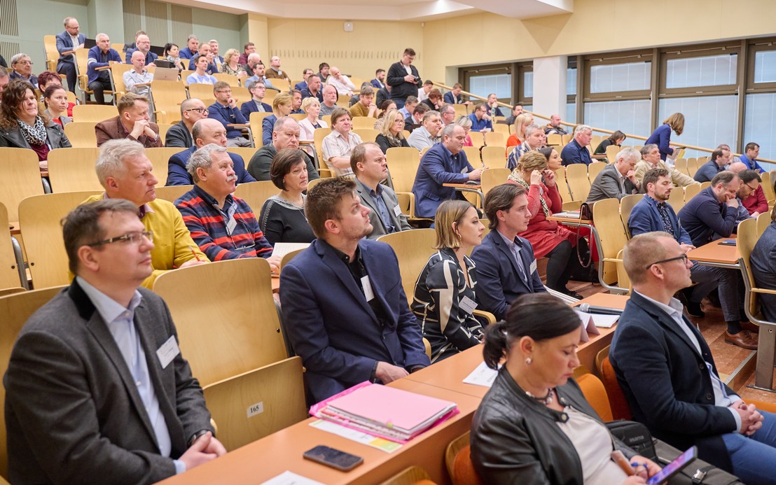 Výzkum s hmatatelným dopadem. FaME rozvíjí spolupráci s praxí prostřednictvím externích projektů